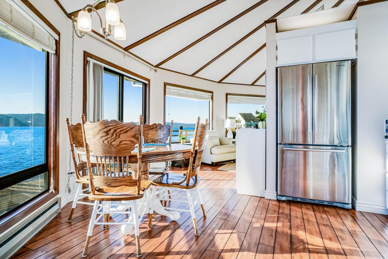 Holiday home The Angle Hoodsport